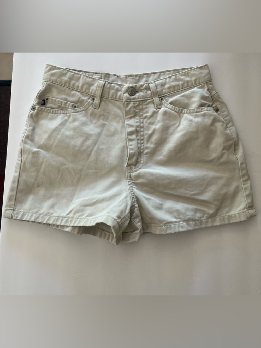 Vintage Ralph Lauren High Waisted Women’s beige sz 2 shorts
